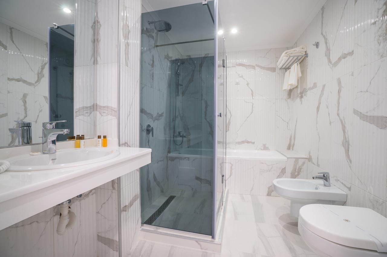 Hotel Perla Beach Luxury Primorsko Buitenkant foto