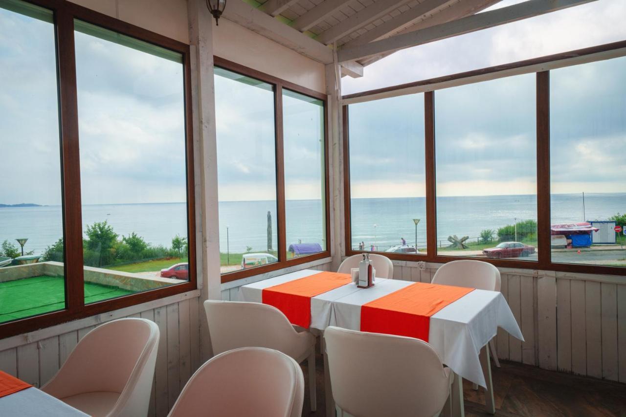 Hotel Perla Beach Luxury Primorsko Buitenkant foto