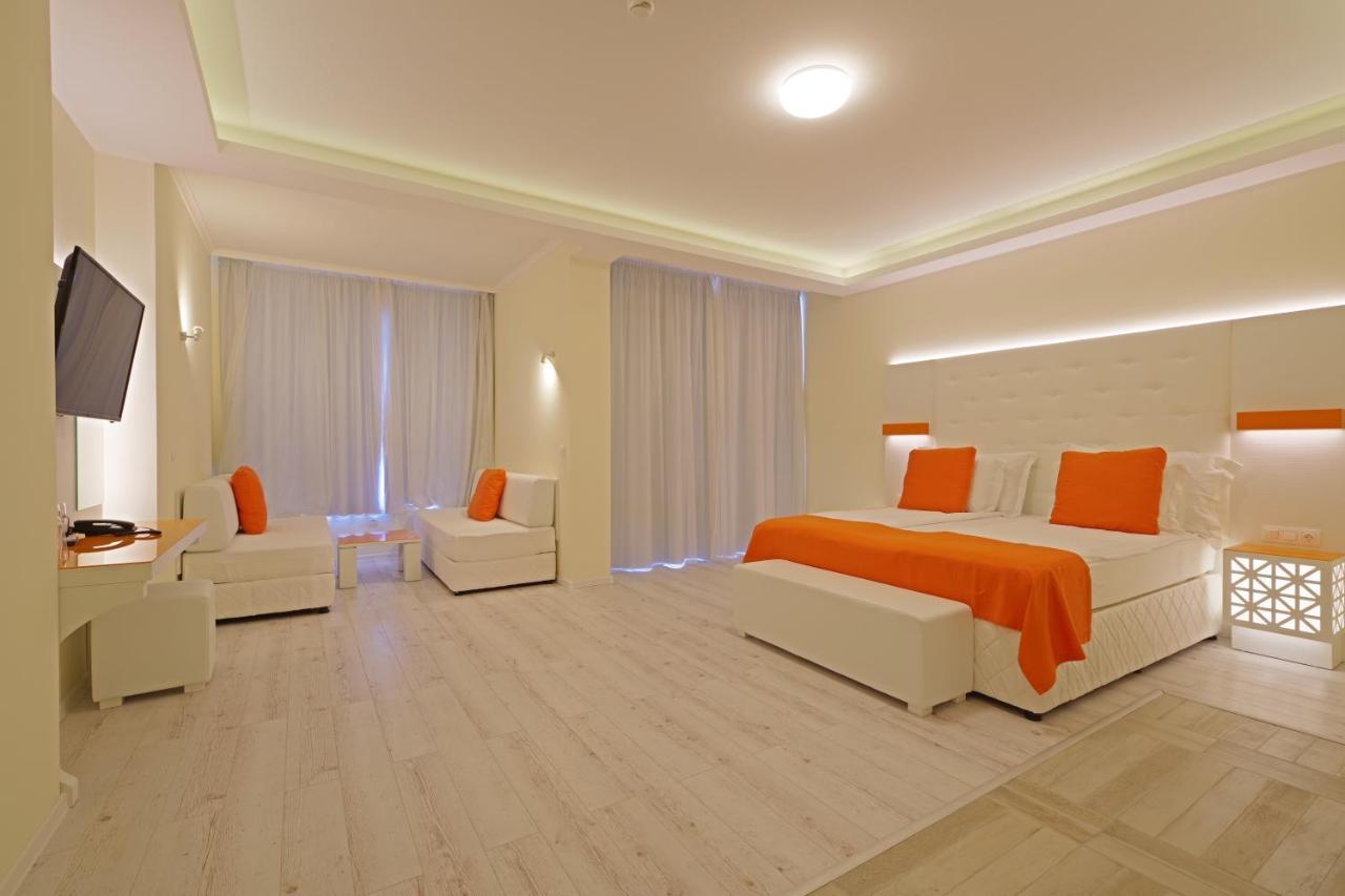 Hotel Perla Beach Luxury Primorsko Buitenkant foto