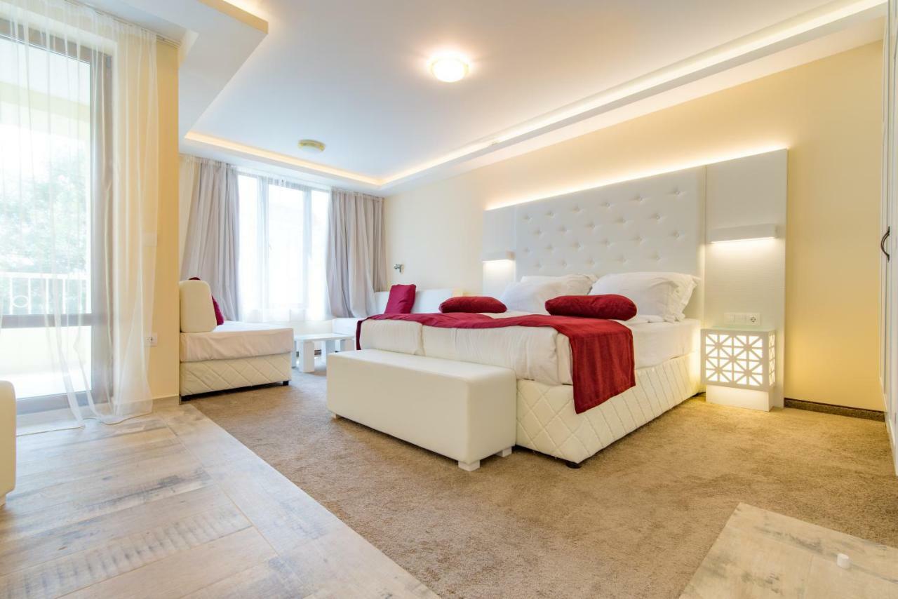 Hotel Perla Beach Luxury Primorsko Buitenkant foto