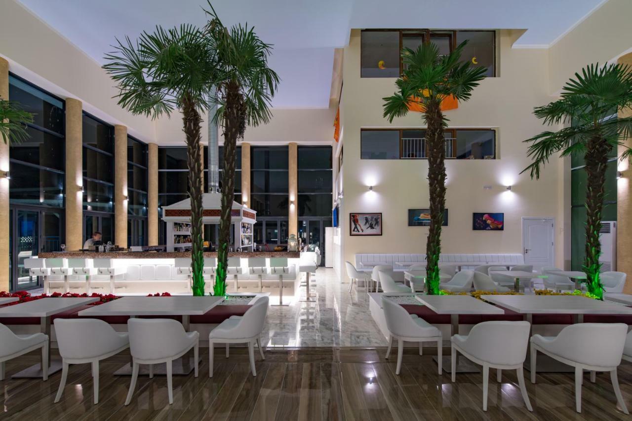 Hotel Perla Beach Luxury Primorsko Buitenkant foto